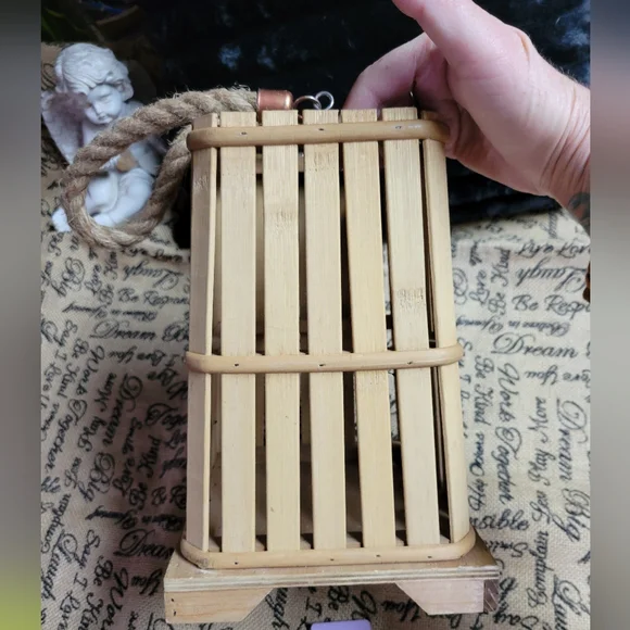 Bamboo lantern with rope handle square shape tapers-tan - Picture 2 of 11